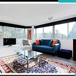 Regent\'S Park Apartment